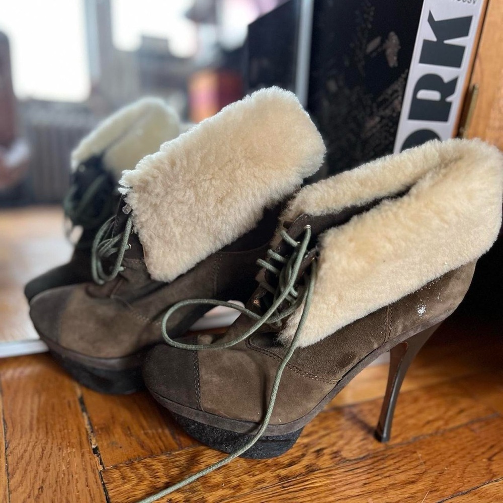 Vintage L.A.M.B booties